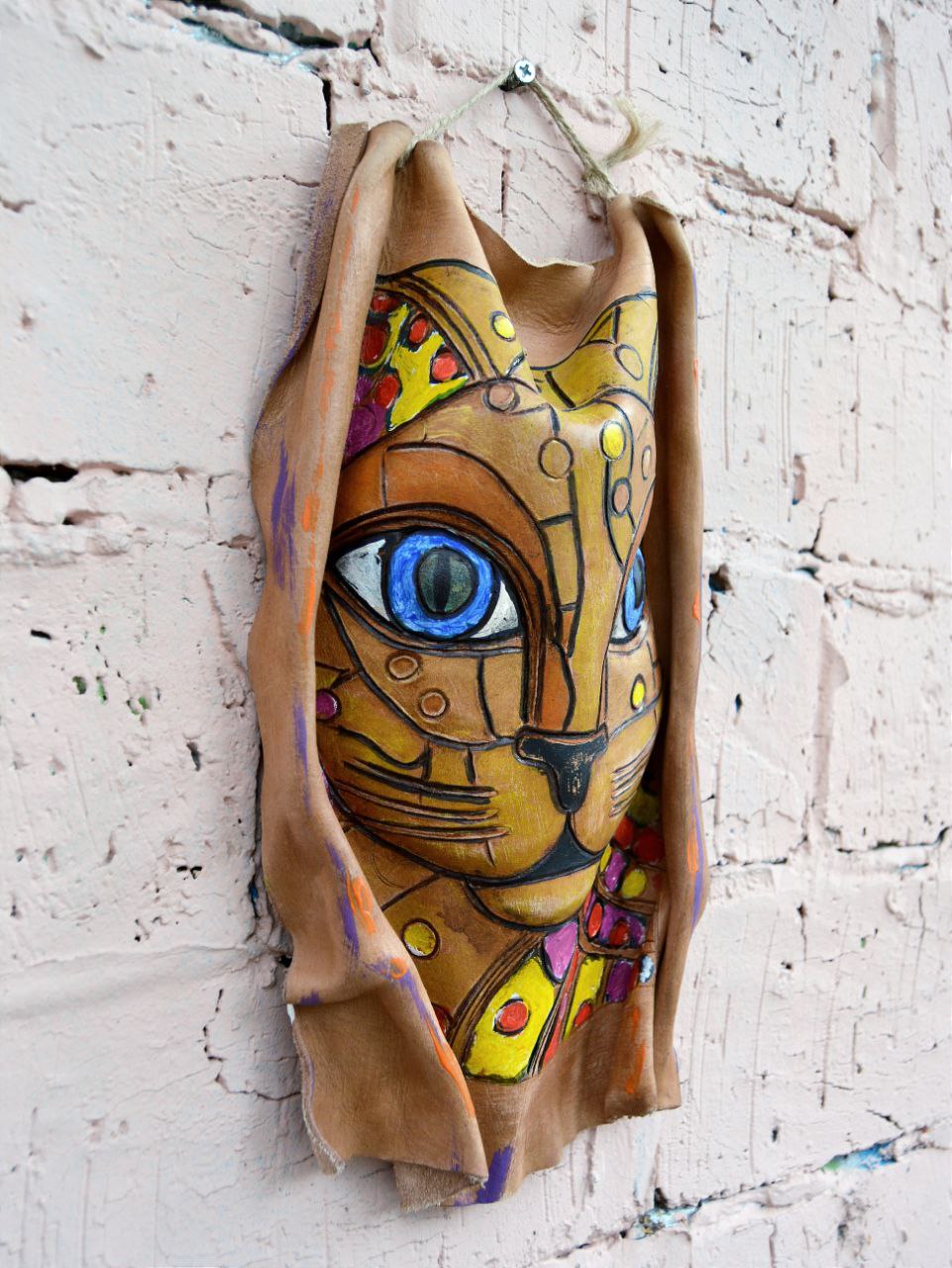 Маска из фактурной кожи настенная А.МузылевЪ &quot;Священное Животное №3&quot;