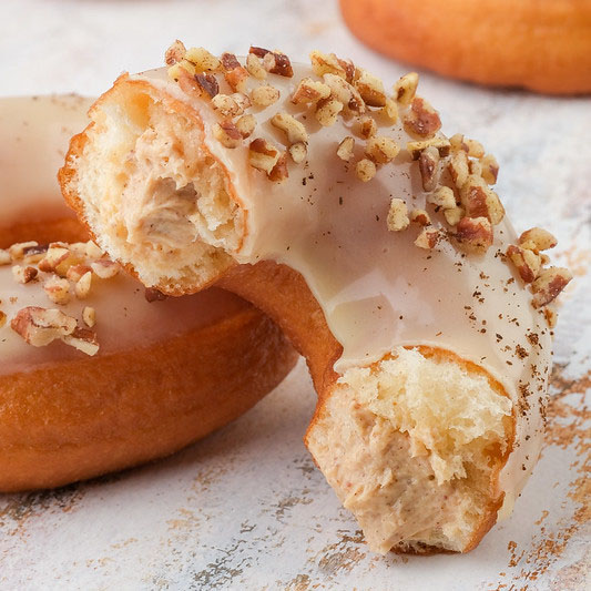 PEANUT CHOUX CROWN