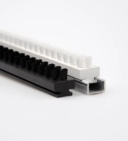 Профили скольжения щеточные