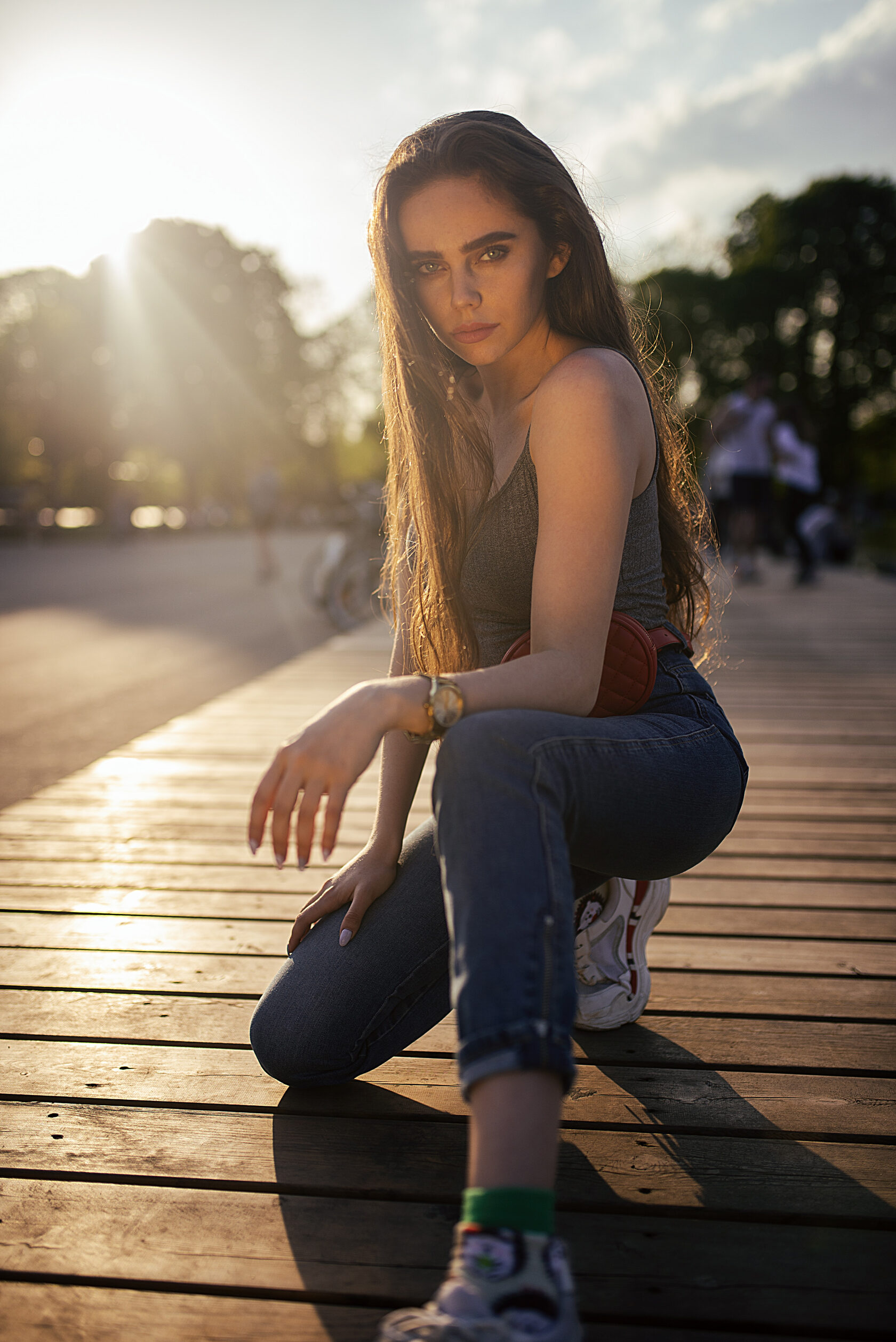 Девушка в летнем образе