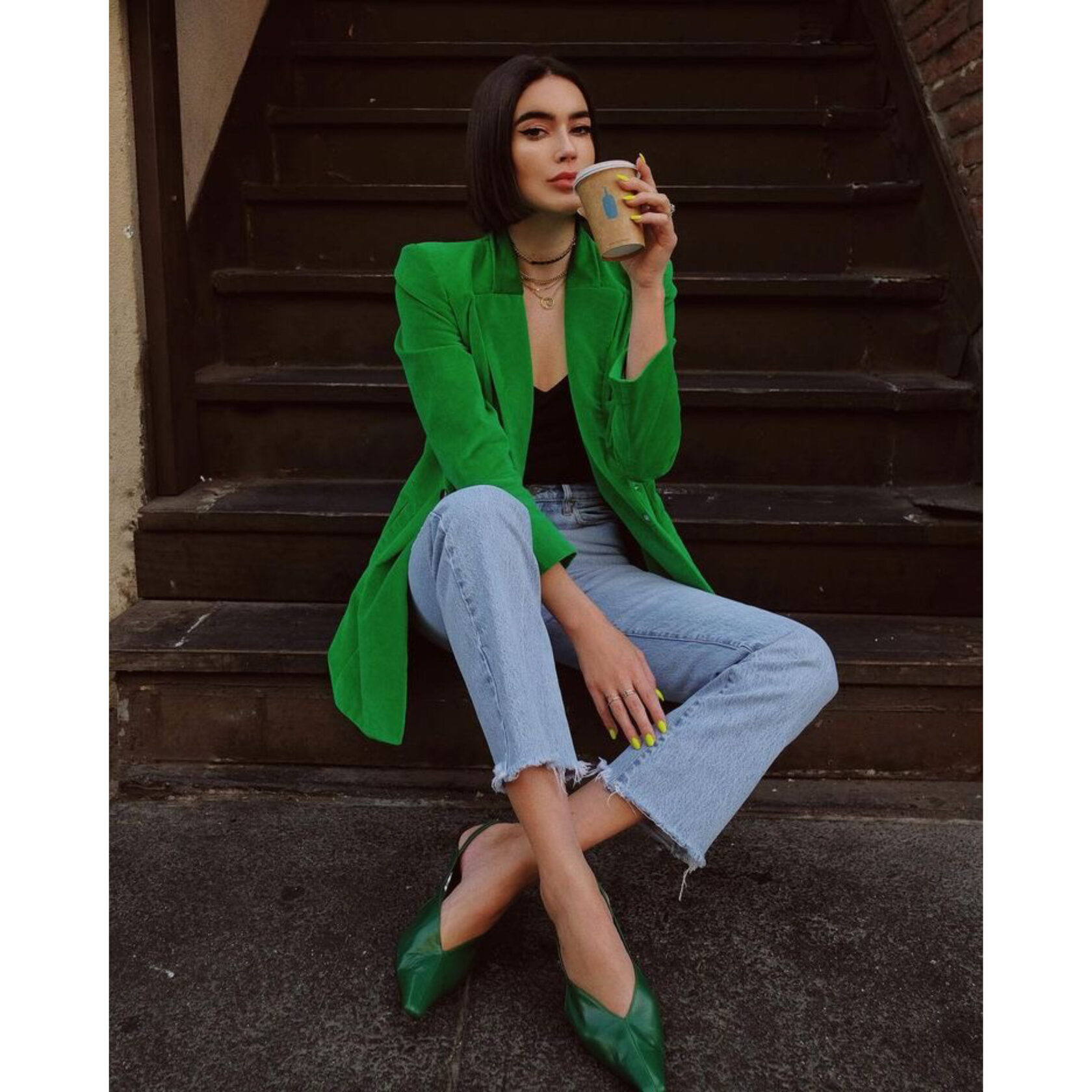 Образы с зеленым пиджаком
