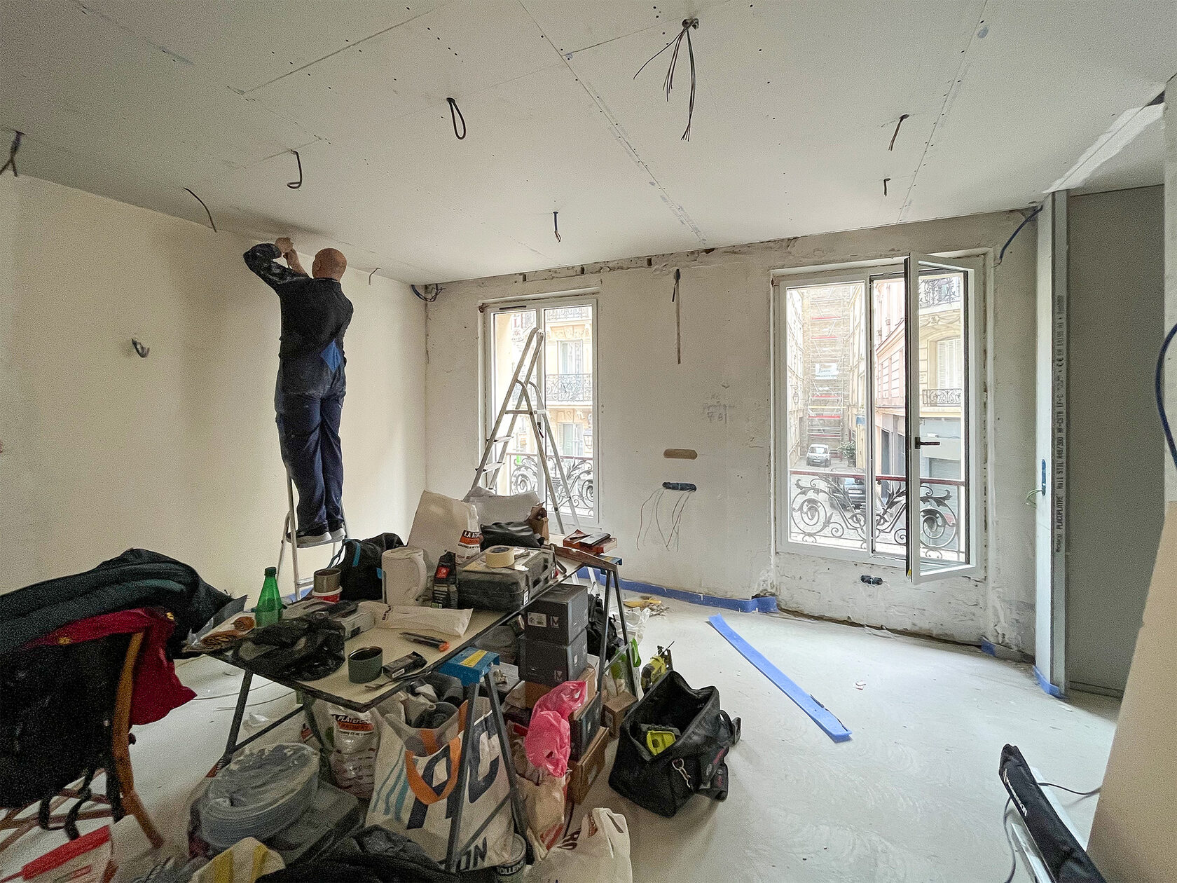 Installation des réseaux techniques et câblage KNX dans un appartement en rénovation
