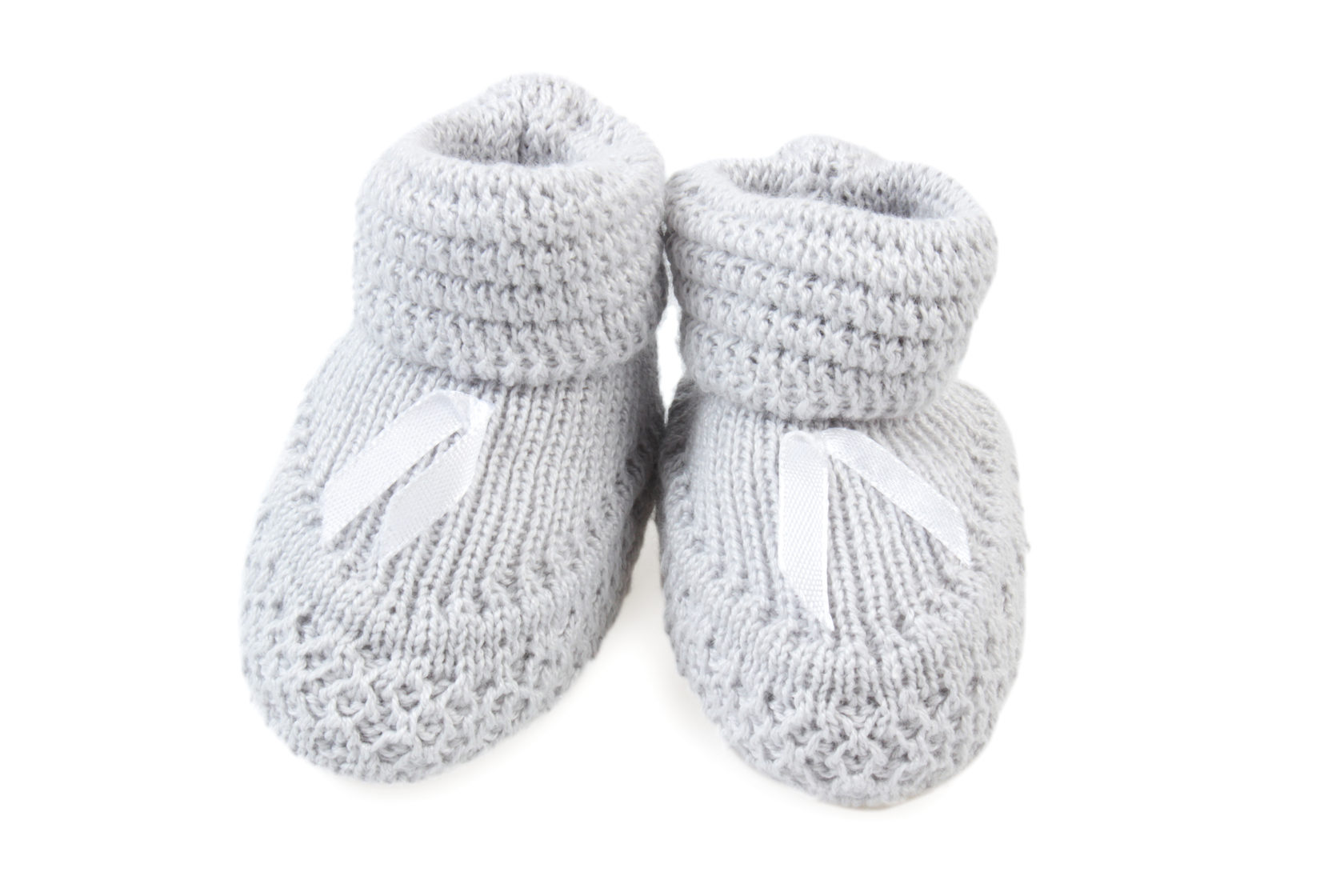 кашемировые пинетки. белые пинетки. белые пинетки для новорожденных. пинетки для новорожденных. пинетки трикотажные для новорожденных.