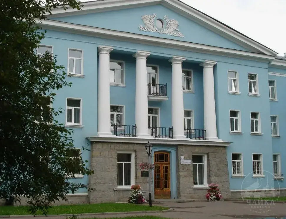 Общежитие в Металлострое на Железнодорожной, 11А — фото 1, Металлострой, Железнодорожная улица, 11А