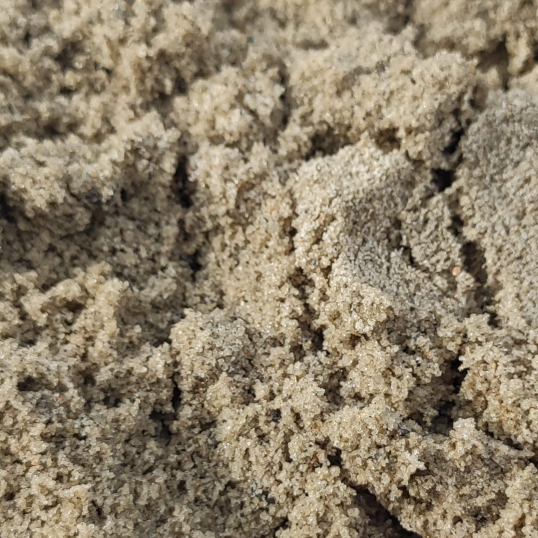 Мытый купить в нижнем новгороде. Песок карьерный намывной. Песок мытый. Песок Речной мытый. Песок мытый крупнозернистый.