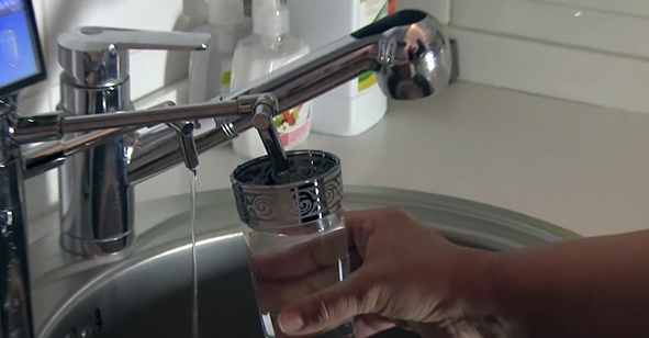 Почему следует использовать ионизатор воды от неприятного запаха