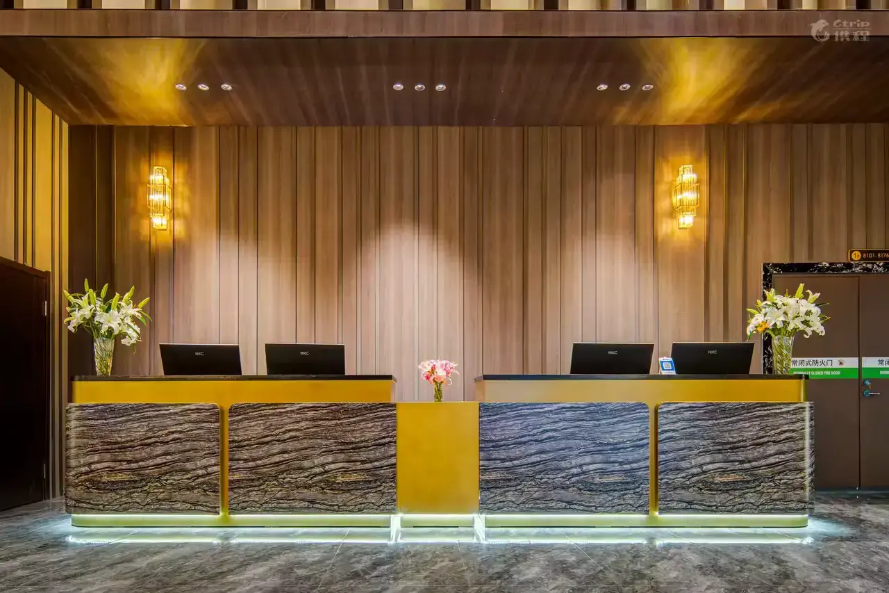 Зона кровати в номере M-Hotel