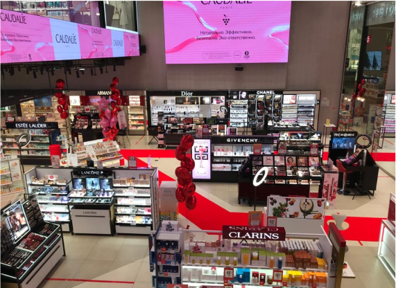 Оформление фирменных акций торговых пространств