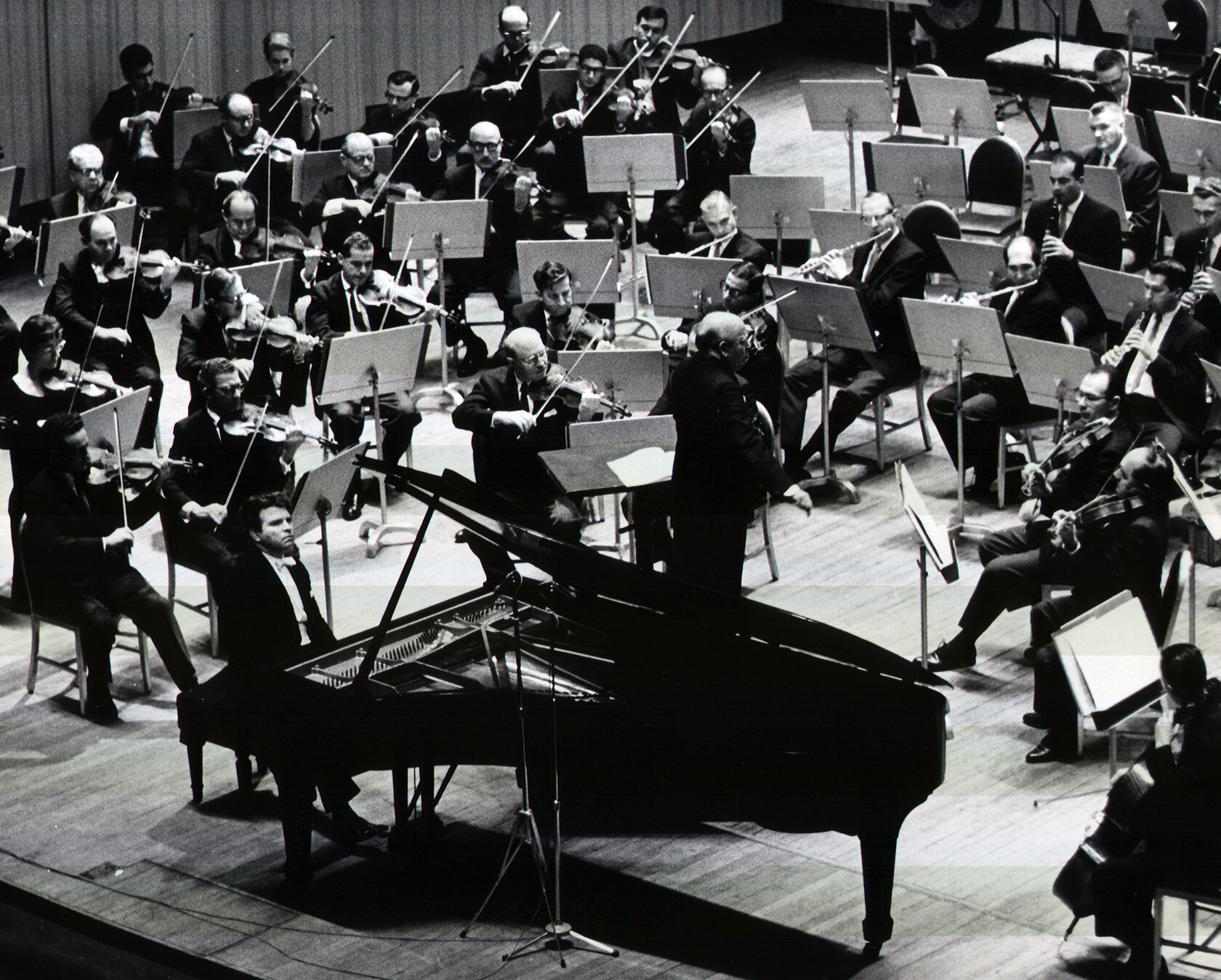 Концерт для ф но с оркестром. Гилельс пианист. Рахманинов в концертном зале.
