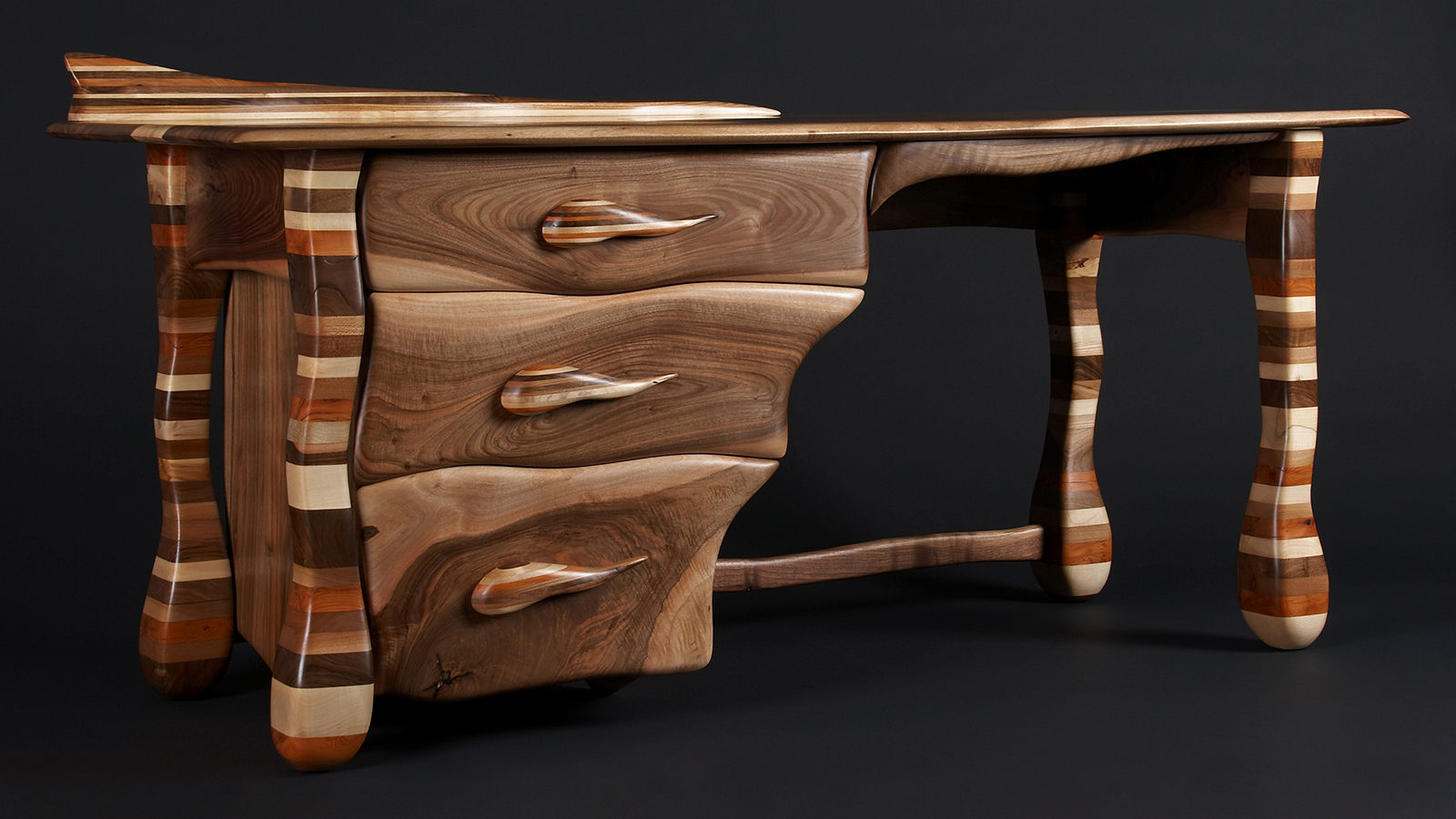 авторская деревянная мебель ручной работы