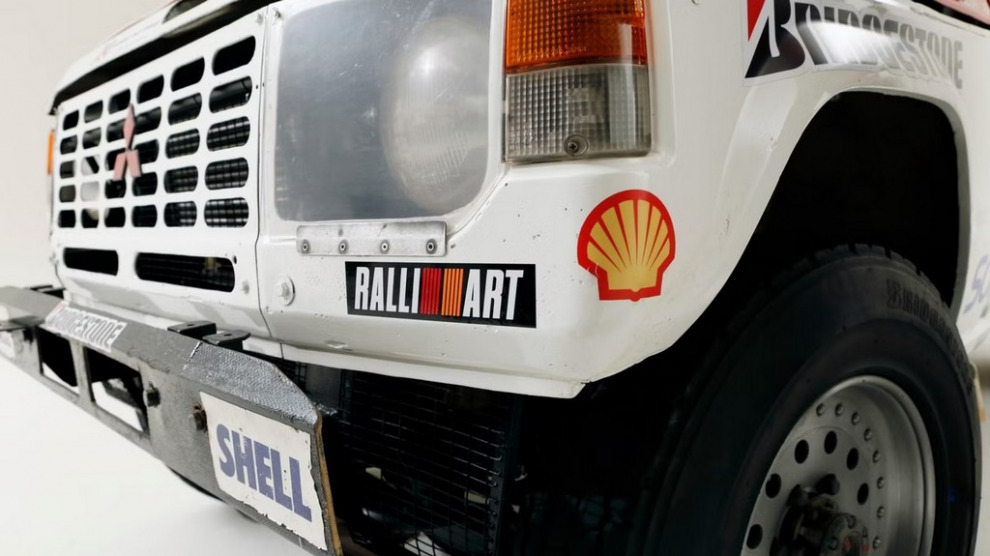 Пыль Сахары, сталь и слава: как Mitsubishi вернула к жизни первого чемпиона «Дакара»