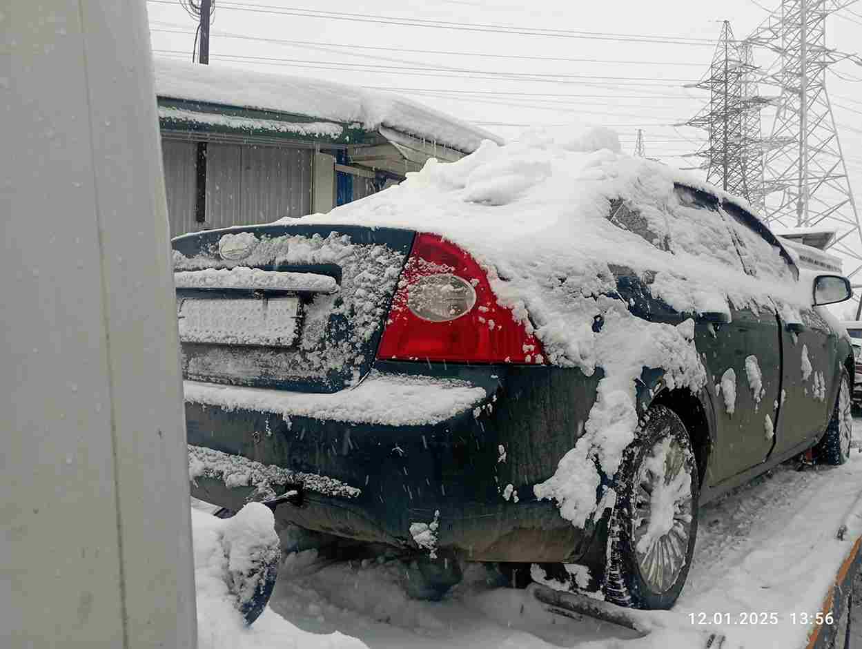 Эвакуация автомобиля Ford Focus с проспекта Косыгина в Красногвардейском районе Санкт-Петербурга