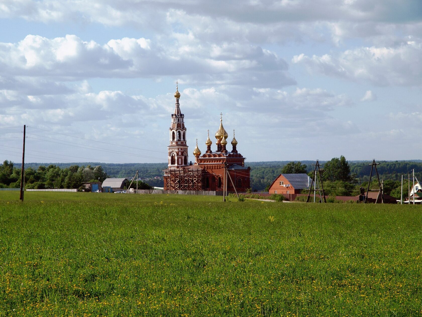 Поля и перелески в окрестностях Боровска