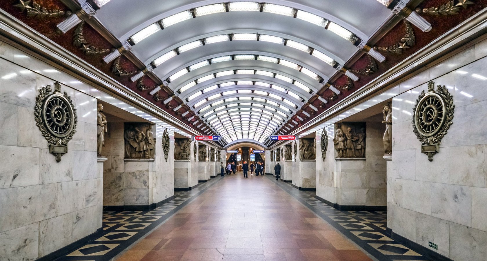 санкт петербург станция метро нарвская