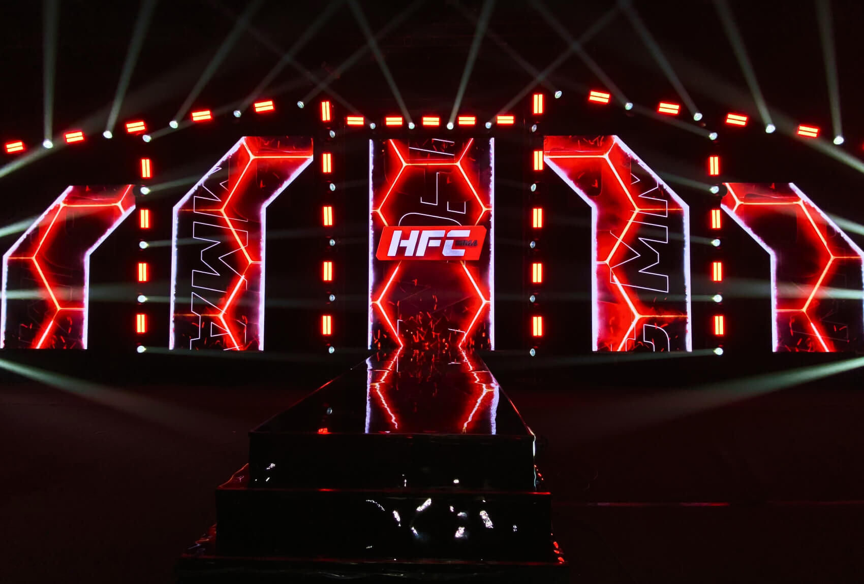 аренда экранов, led-экраны, светодиодные экраны, шоу, event, Hardcore