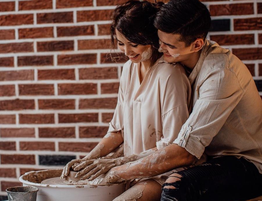 Date night pottery class for couples in Los Angeles