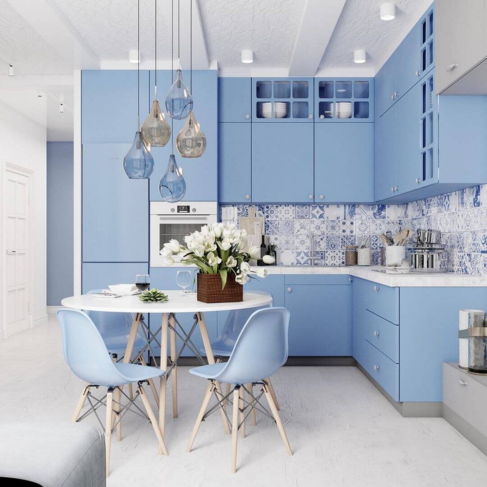 синий кухонный гарнитур для маленькой кухни