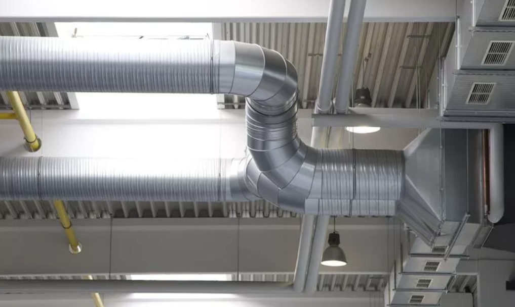 обратная тяга в вентиляции. слабая тяга в вентиляции. тяга в вентиляционных каналах. вентиляционная тяга. дефлектор дм-р 430-0.