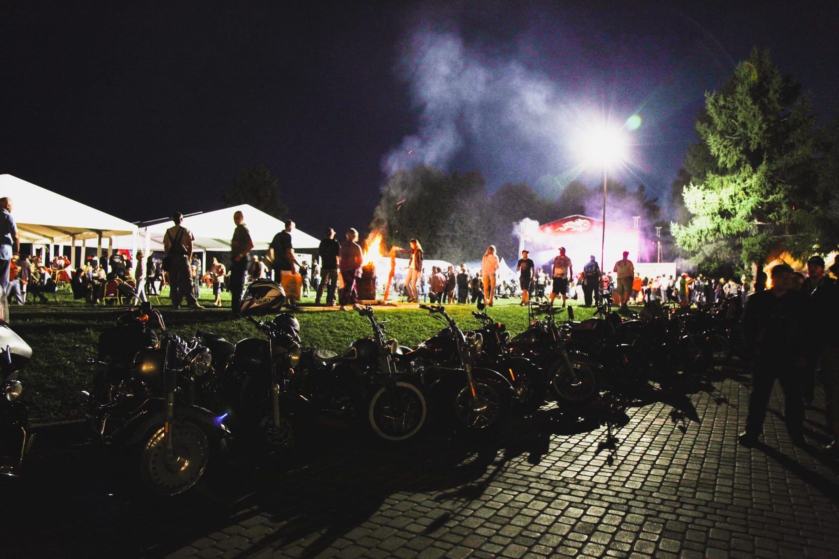 Джаз мост суздаль 2024. Русские музыкальные фестивали. Блюз фестиваль в суздале. Музыкальный фестиваль суздаль. Джаз мост суздаль 2024.