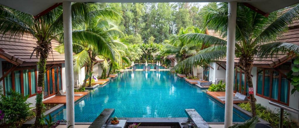 Bella nara naiyang. L'Esprit de Naiyang 4* (най Янг). Naiyang Beach Hotel Phuket. Naiyang Beach Hotel 3 Таиланд Пхукет. Naiyang Park Resort 4 Таиланд Пхукет.