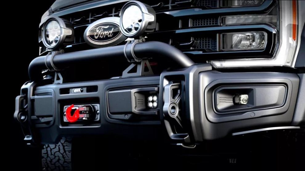 AEV представила монстра на базе Ford для тех, кто не ищет лёгких путей