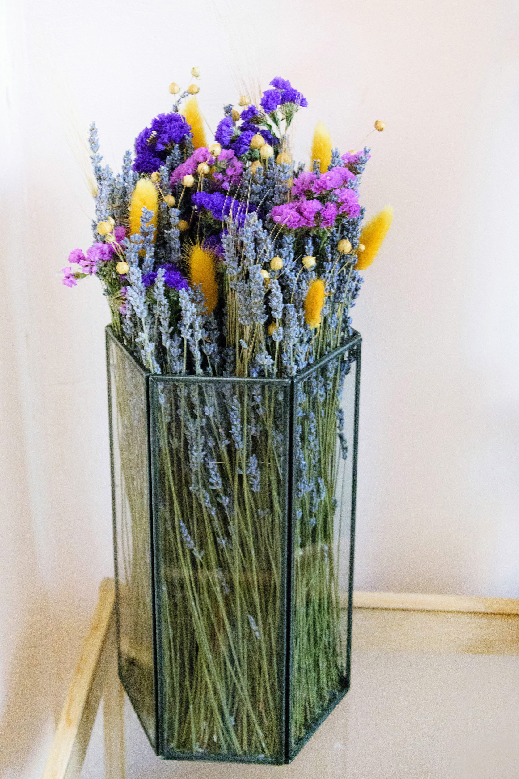 Можно ли дома сухоцветы в вазе