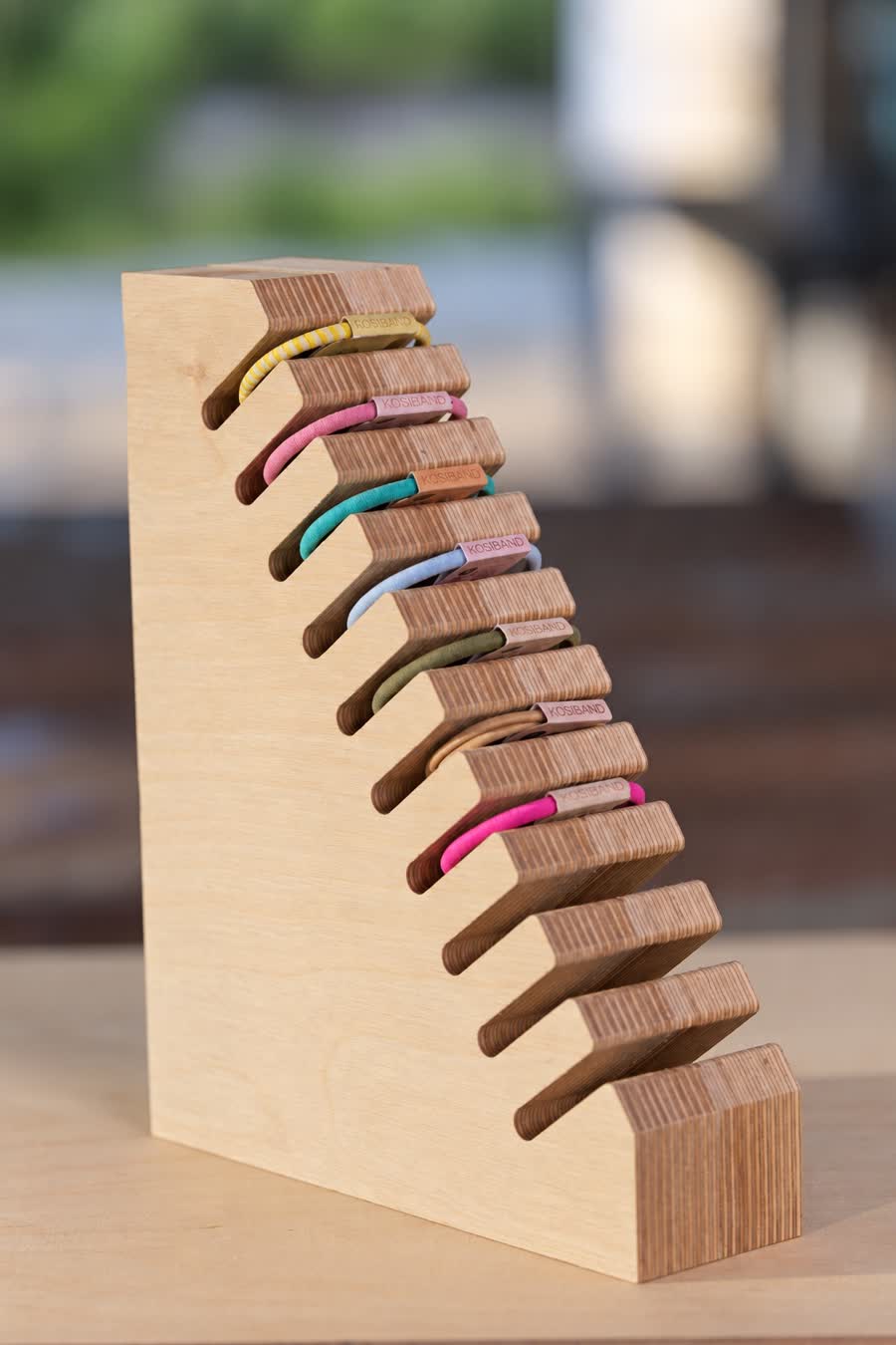 Retail display unit for a single product