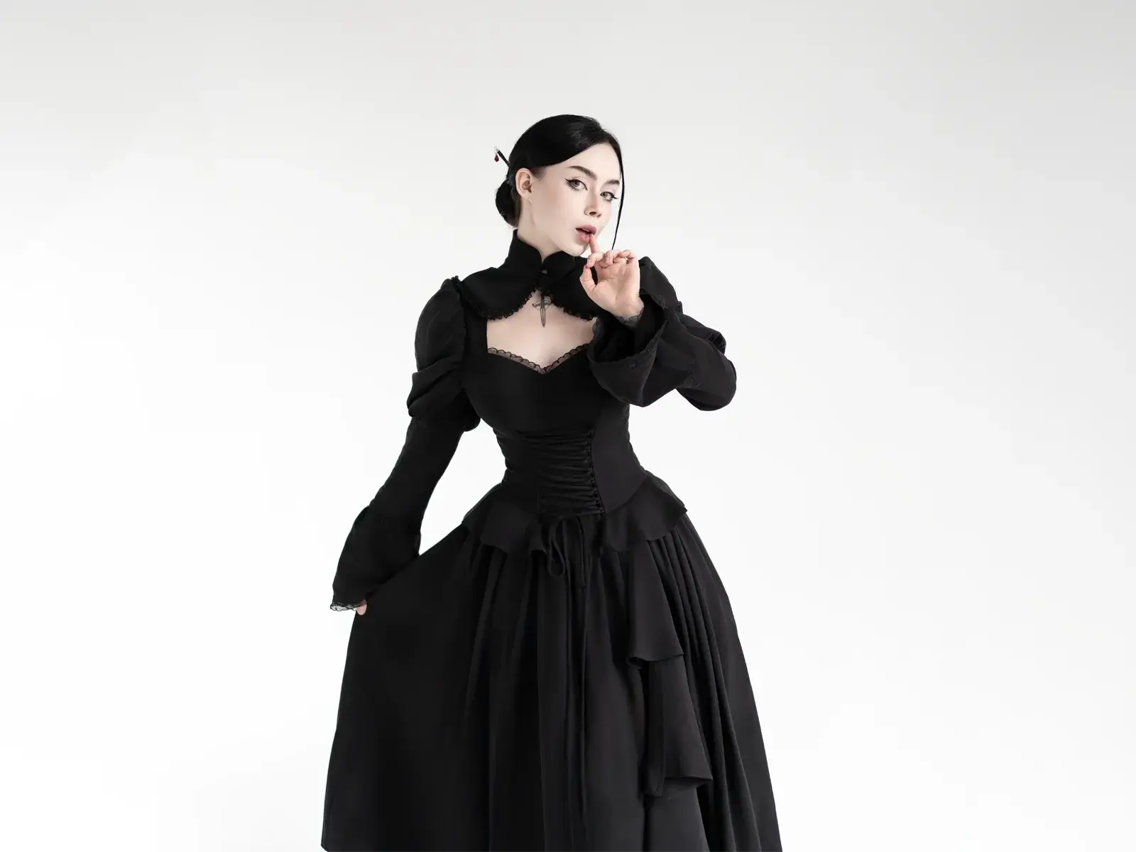 Платье Koi Suru Doll
