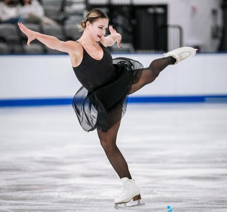 Вологдадағы секс әуесқойлары Қыз кеудесін тістеп алды