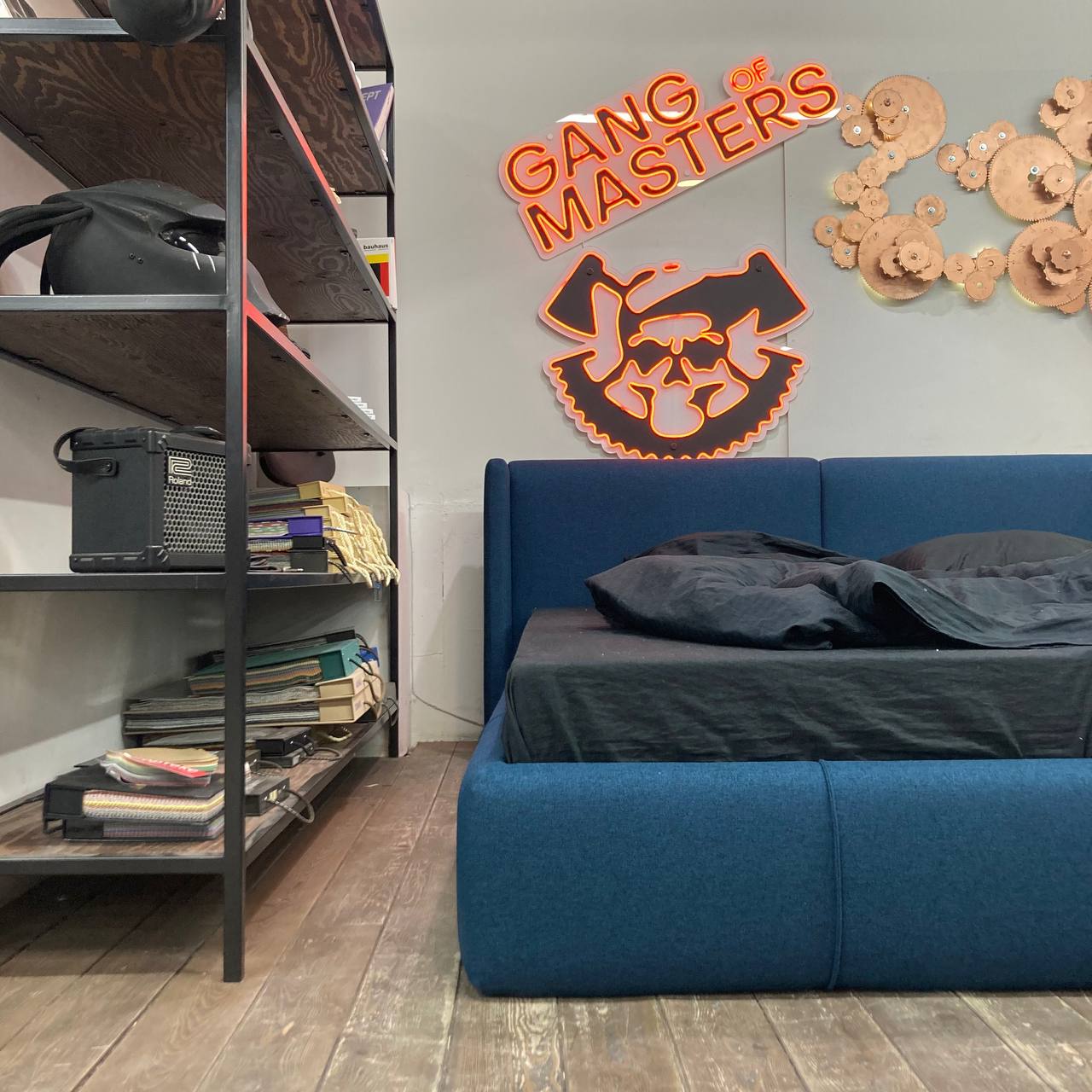 Купить кровать в наличии по низким ценам в Тюмени от Банды Мастеров