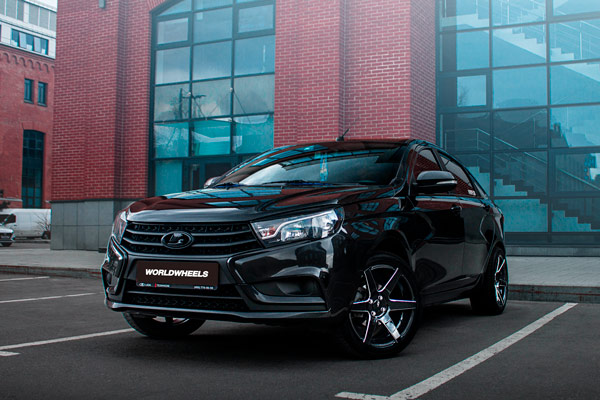 Lada vesta black edition