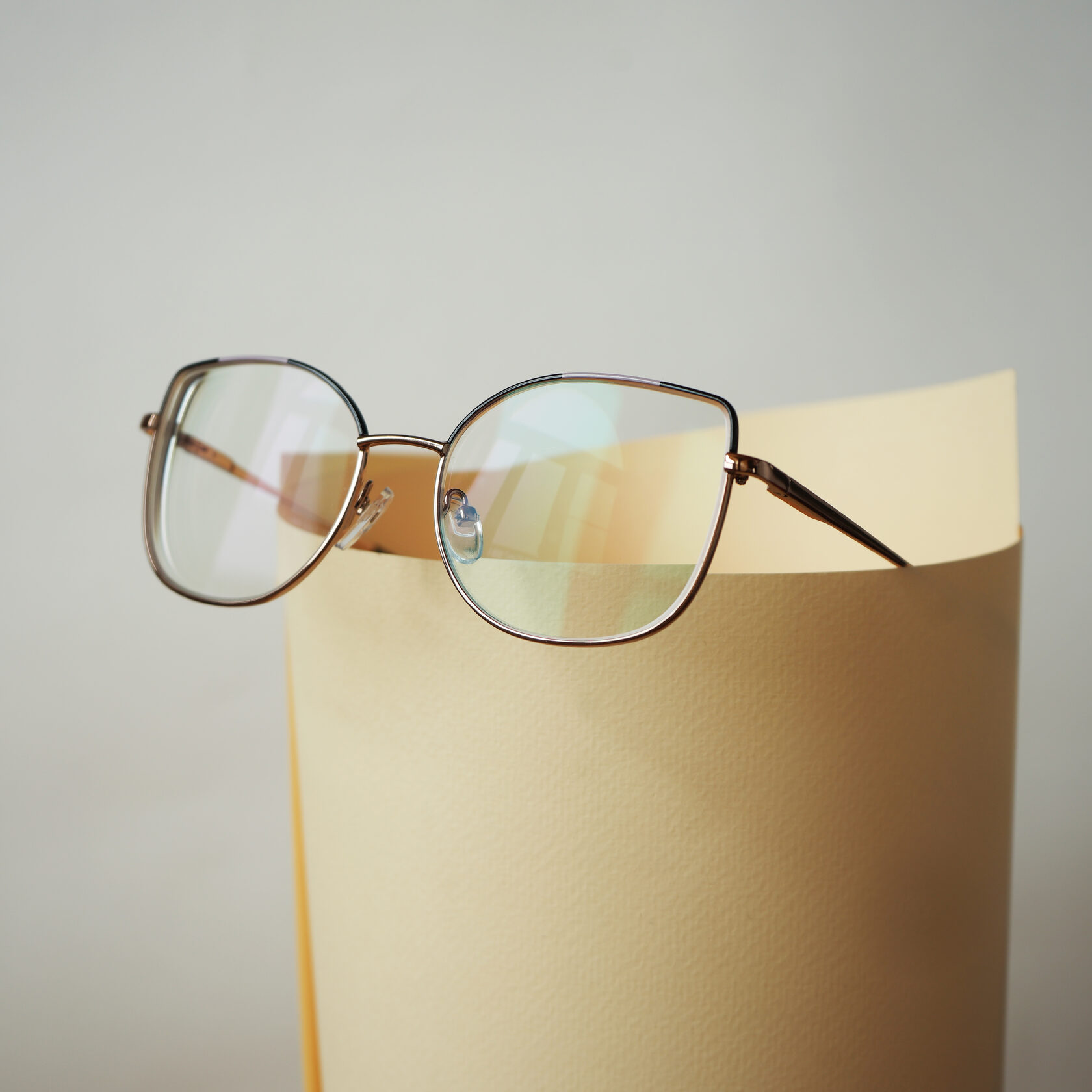 Цена на фотографию предмета в композиции