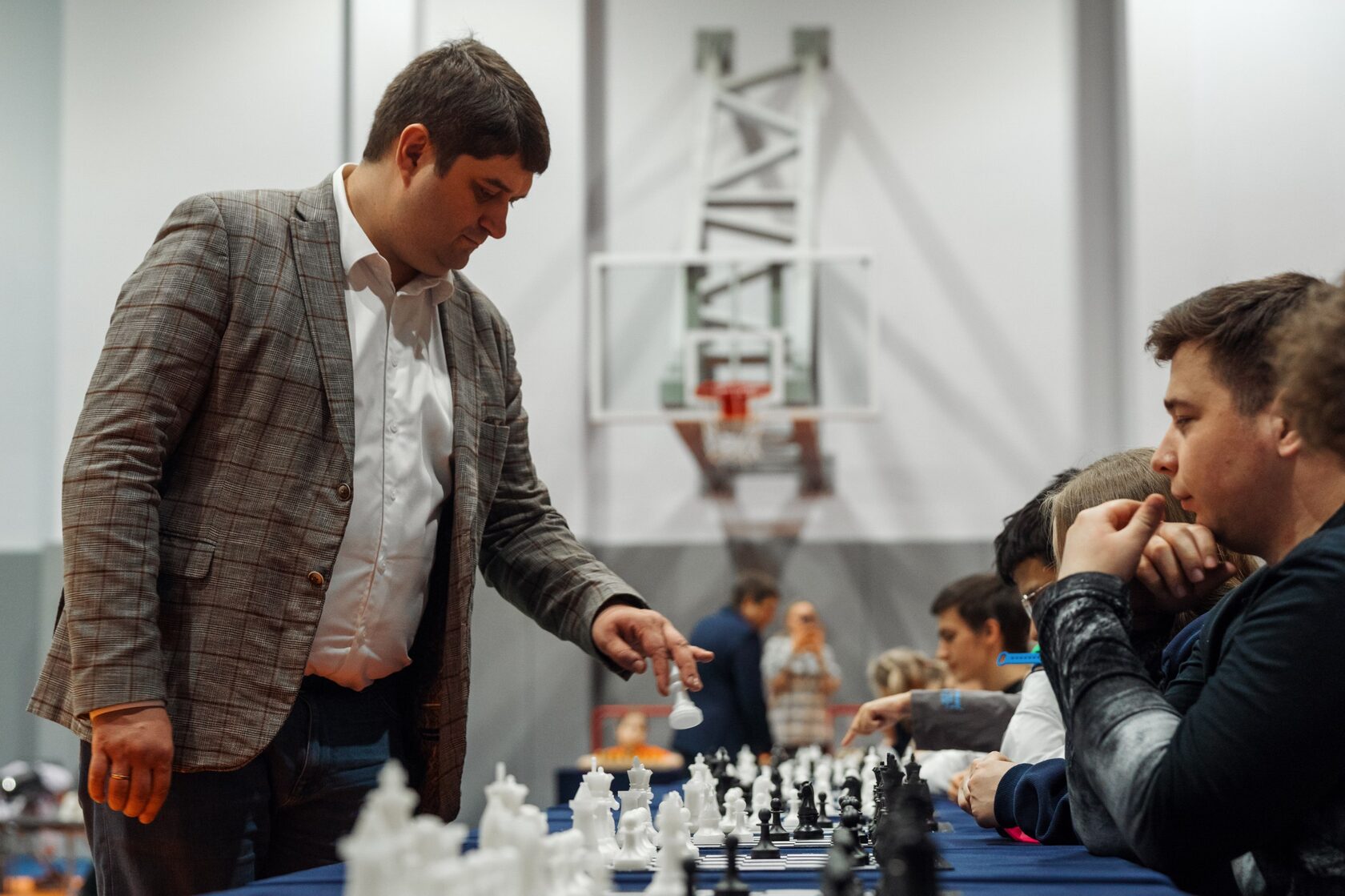 Сеанс одновременной игры гроссмейстера Павла Понкратова