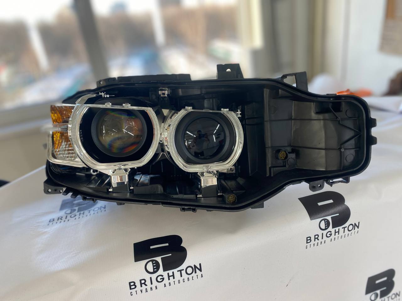 Ремонт и восстановление фар в Москве. Полировка, чистка, оклейка в ...