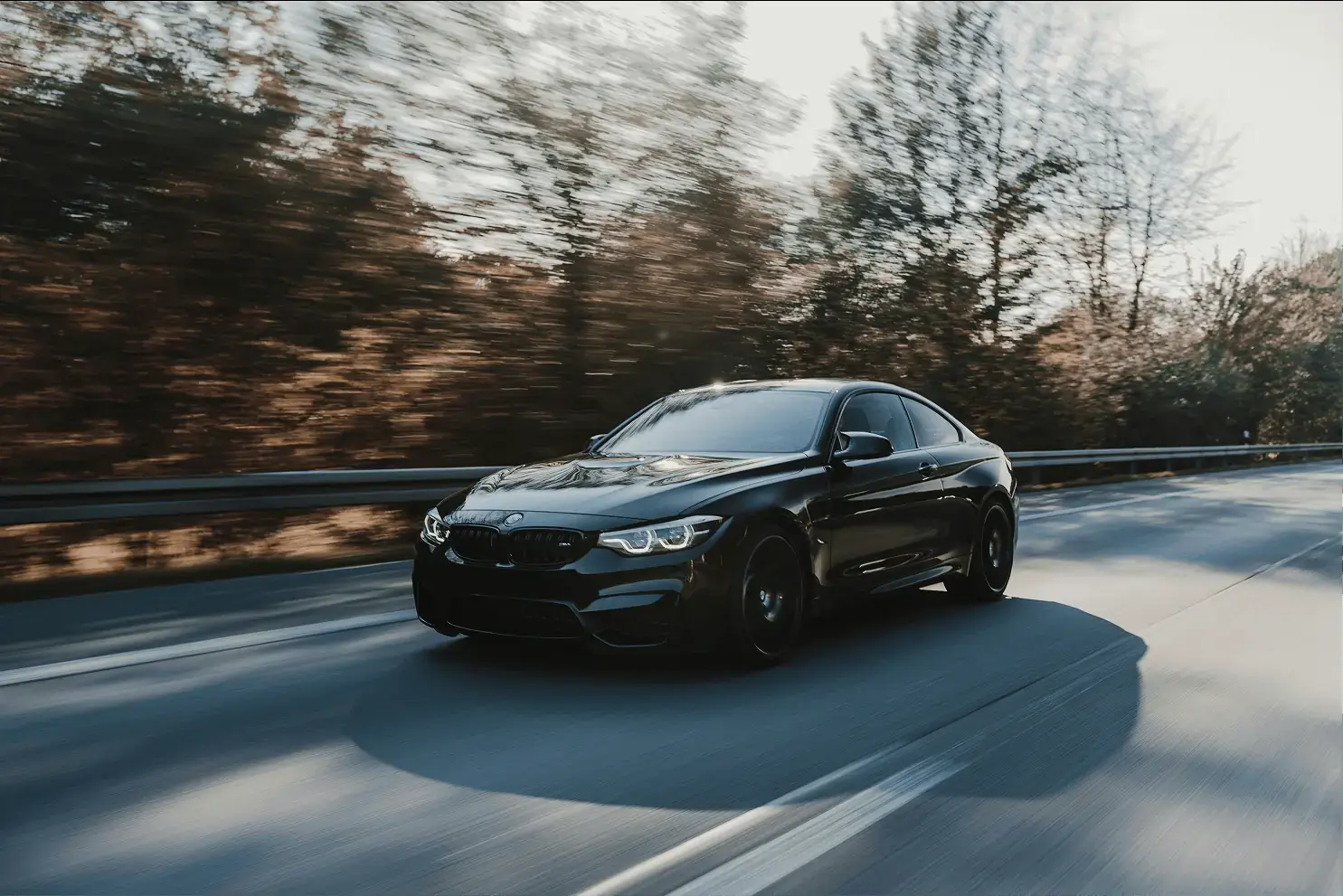 Лобовое стекло для легковых автомобилей
