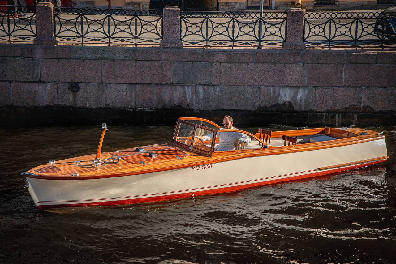 Катер Seladore — фото 2 для аренды в СПб