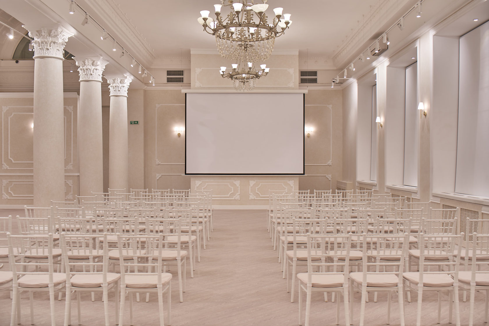 Зал для мероприятий AurA Grand Hall