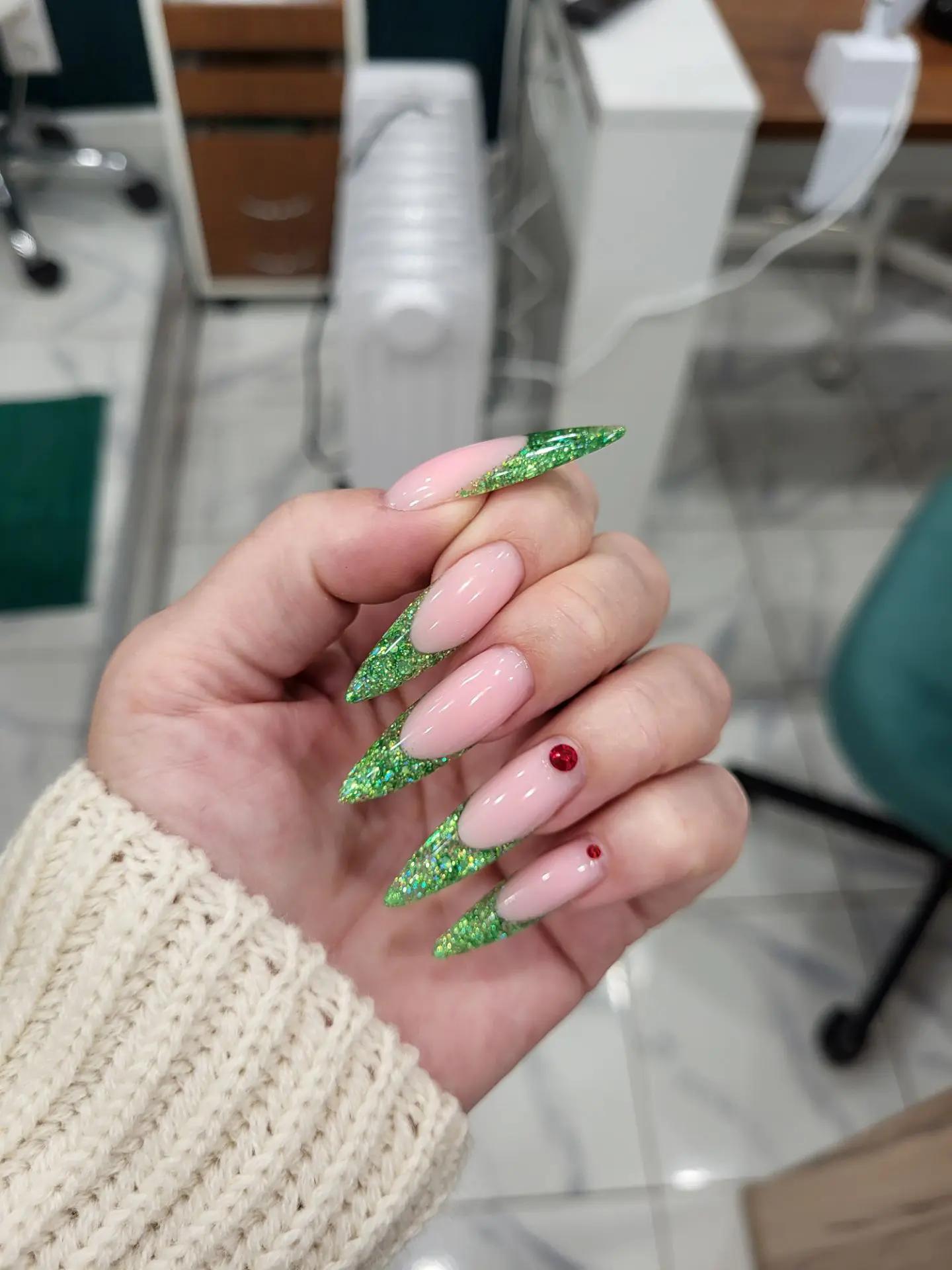 Школа Leona