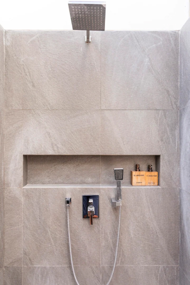 jendela house full bathroom6