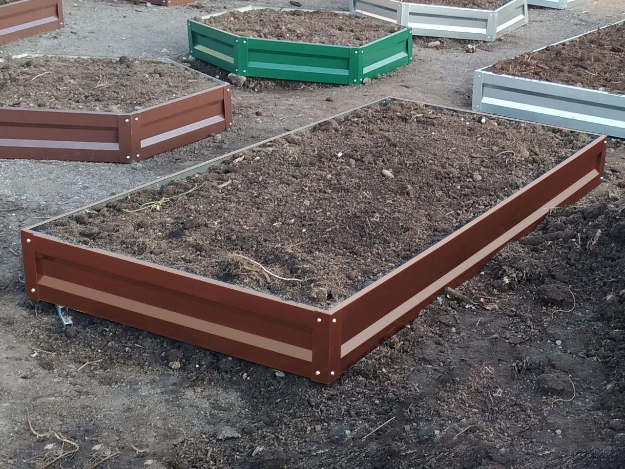 распродажа грядок. высокие оцинкованные грядки. готовая грядка delta-park gx. распродажа грядок. грядка дпк holzhof 2х1х0,3 м.