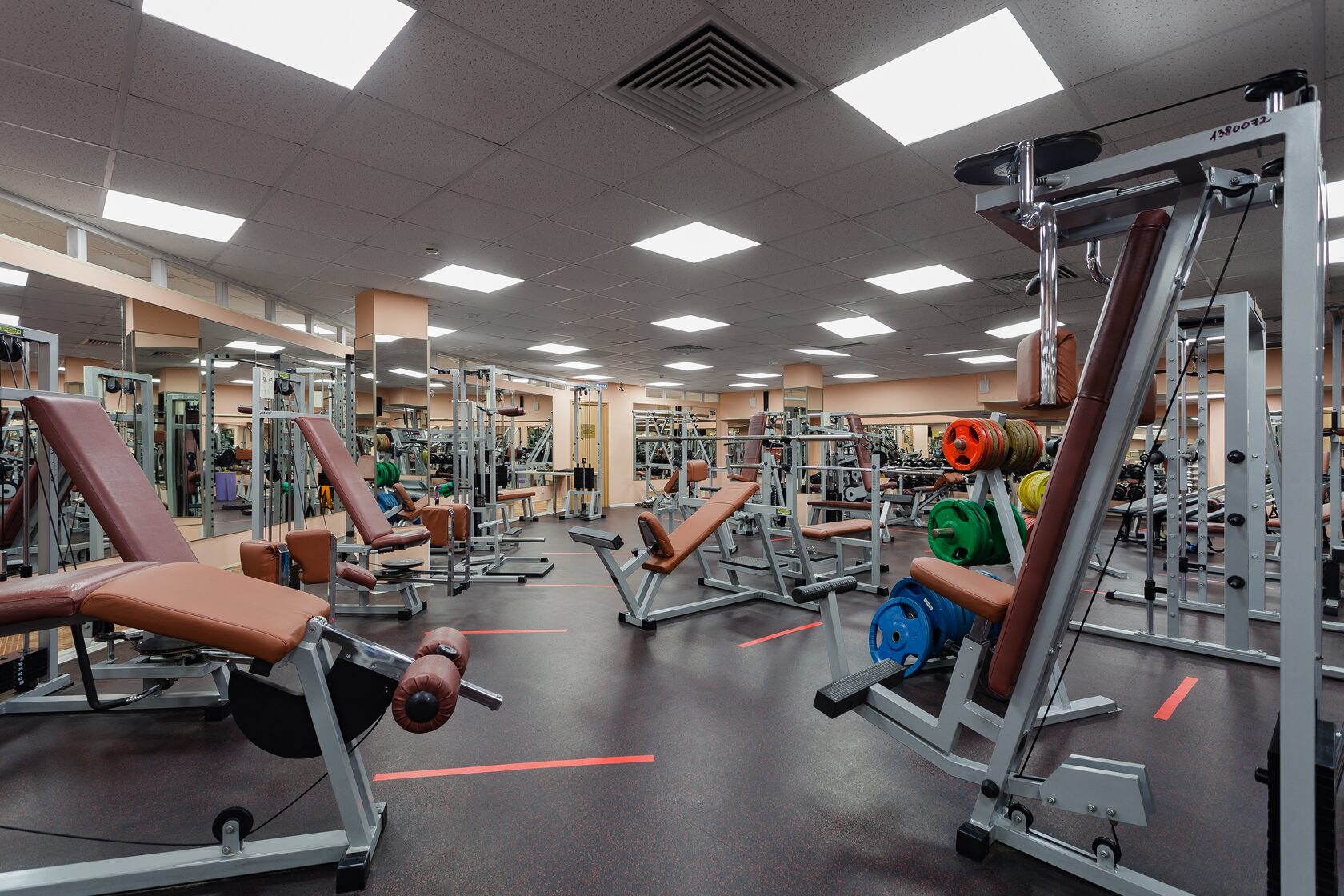 Спортивный комплекс парус. Парус Бердск спортзал. Бассейн Парус Жулебино официальный сайт цены.