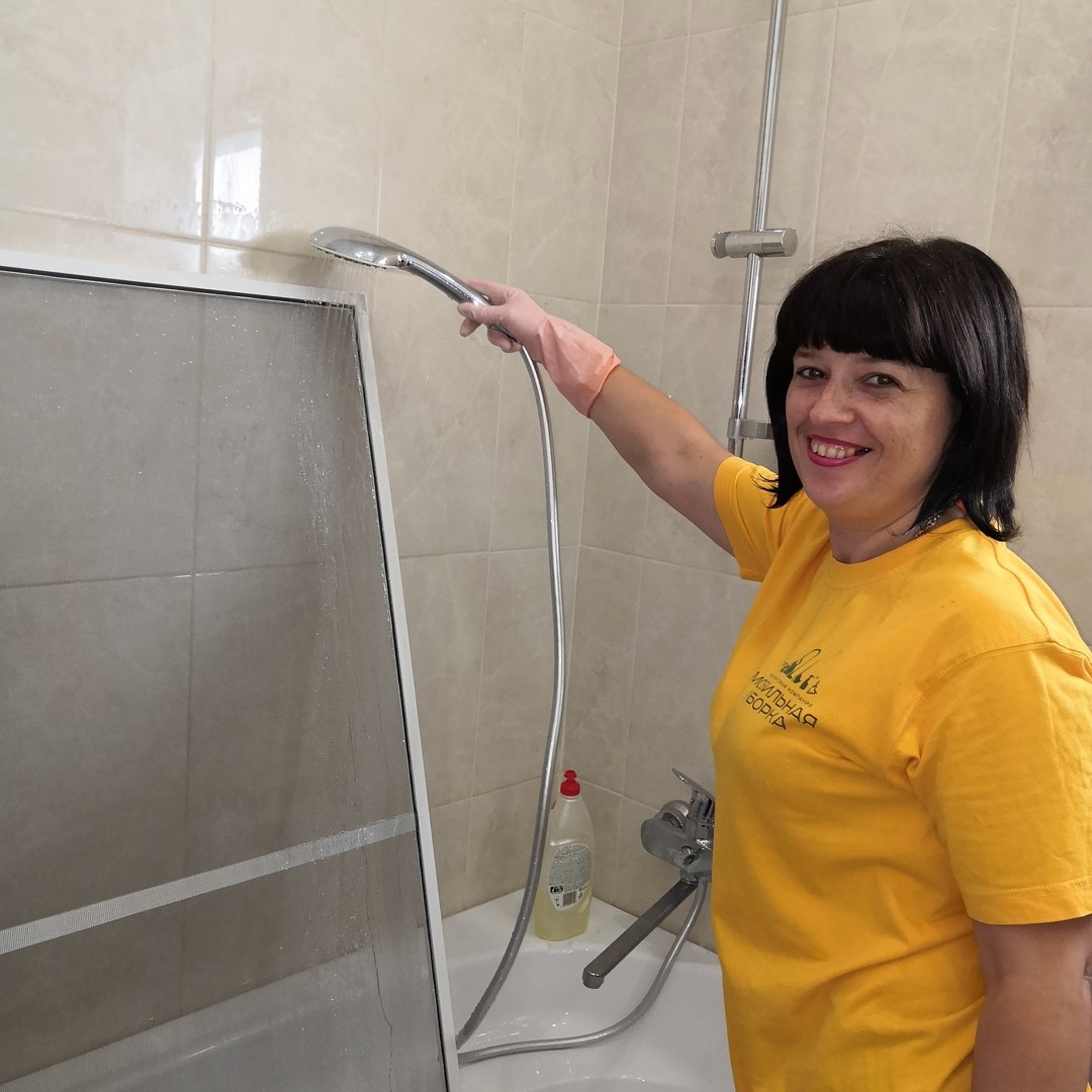 чистка уборка эко. химчистка мебели ковров матрасов. фабрика химчистки. миссис хадсон химчистка. химчистка дивана.