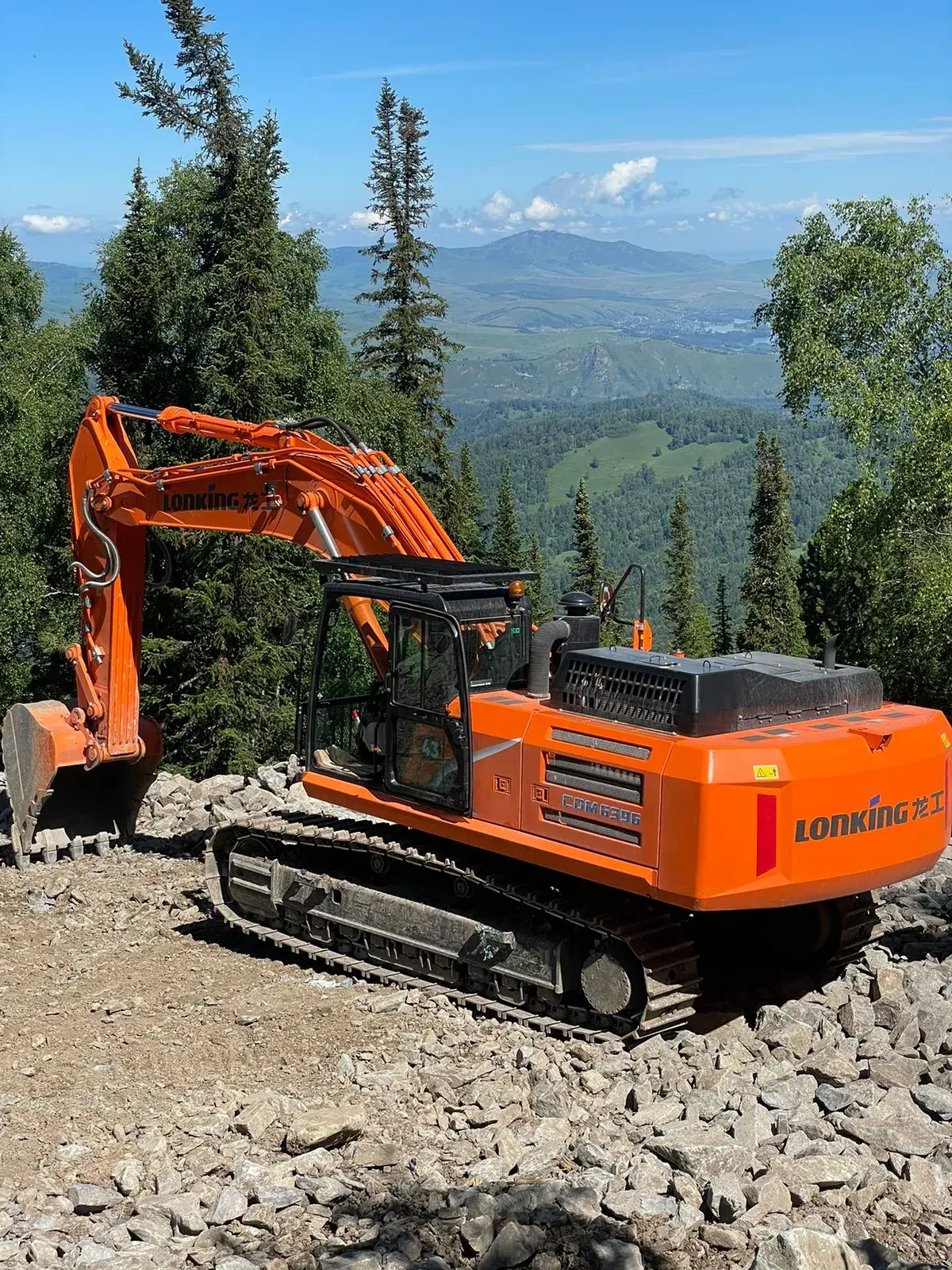 Гусеничный экскаватор LONKING CDM 6396