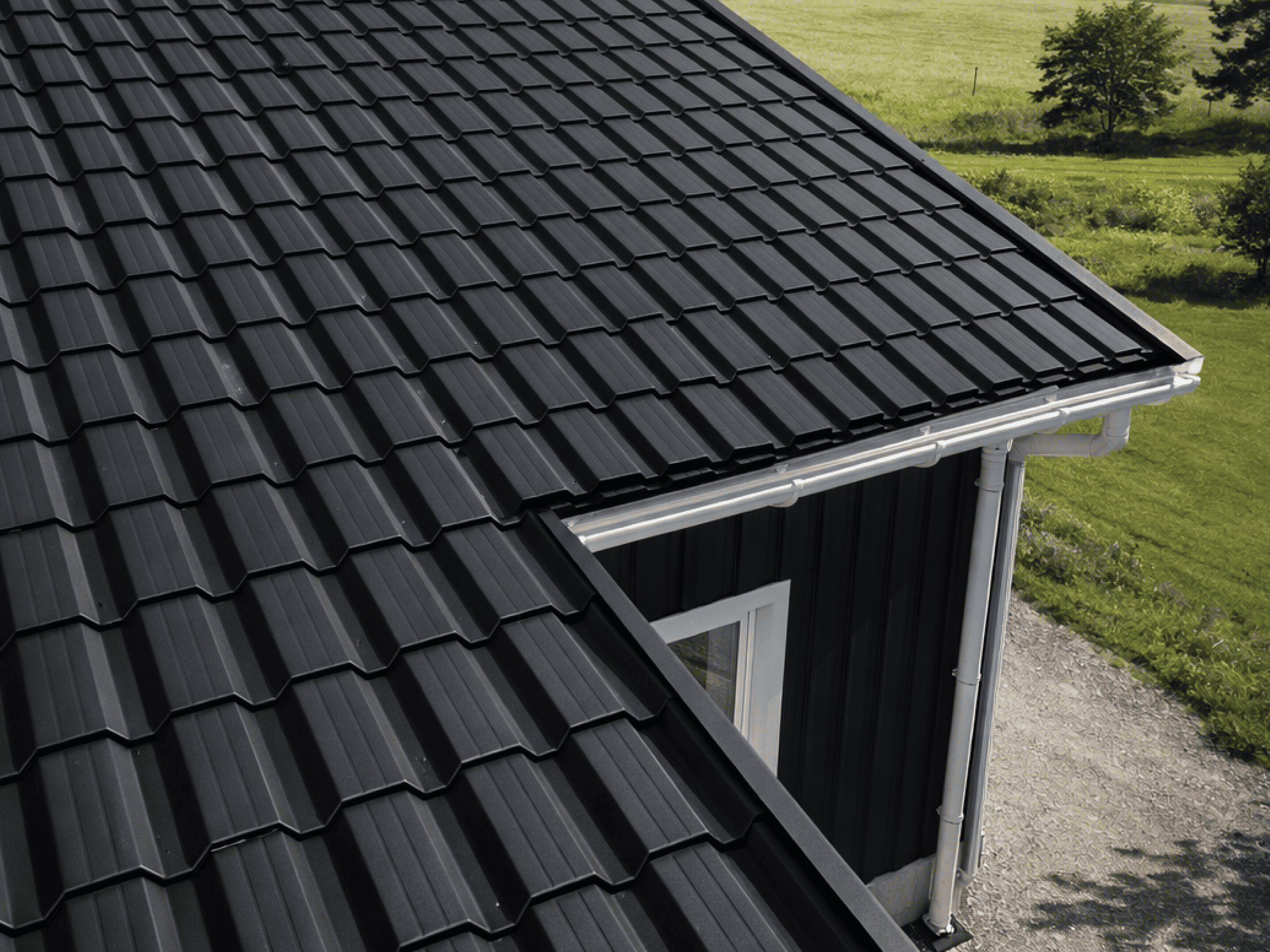 Каскад на доме