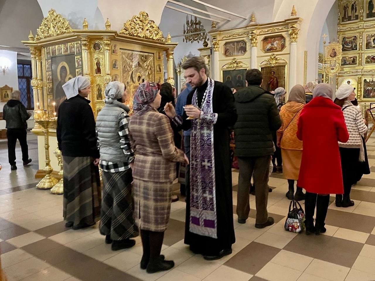 В Тихвинском храме совершено первое в этом году таинство Соборования