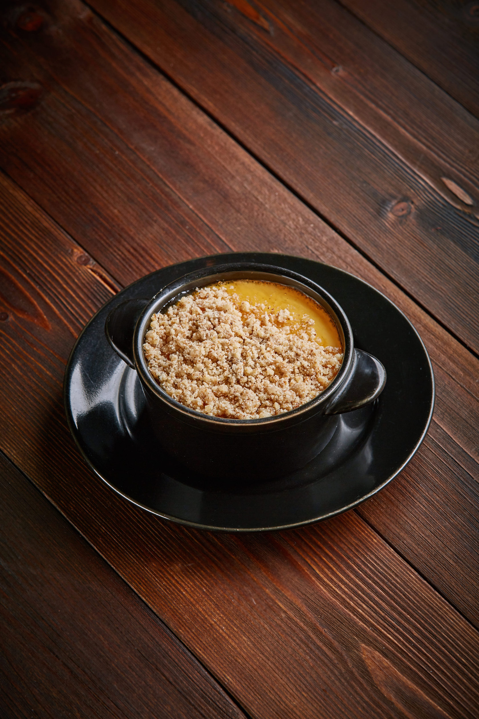 Мацони десерт грузинский. Мацони с медом и орехами по грузински. Мацони десерт. Мацони десерт. Мацони грузия.