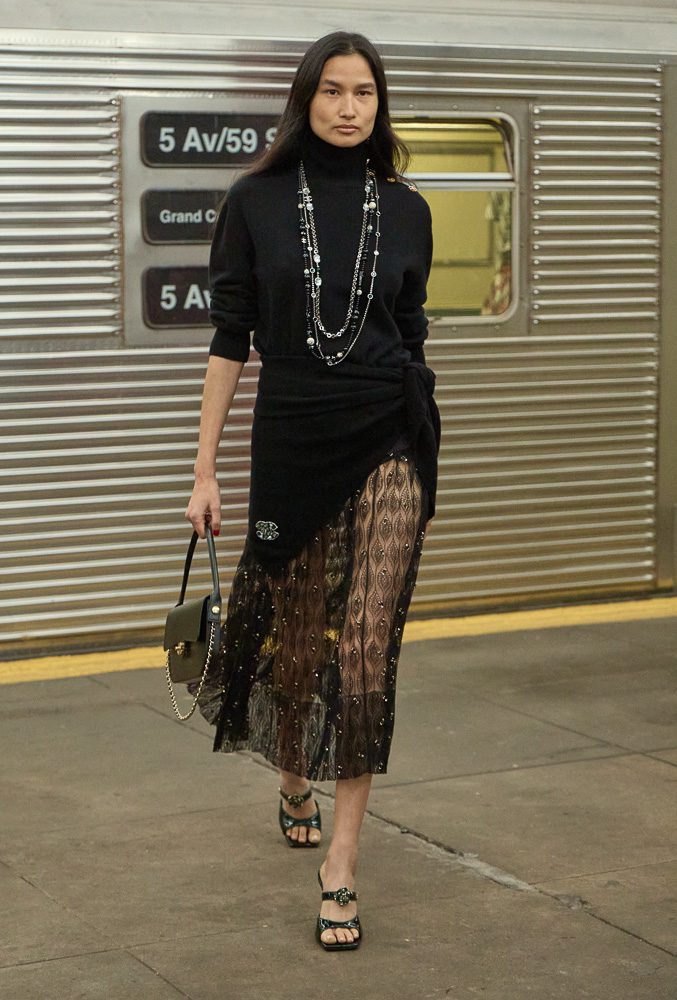 Chanel Metiers d Art 2025 Полный образ31