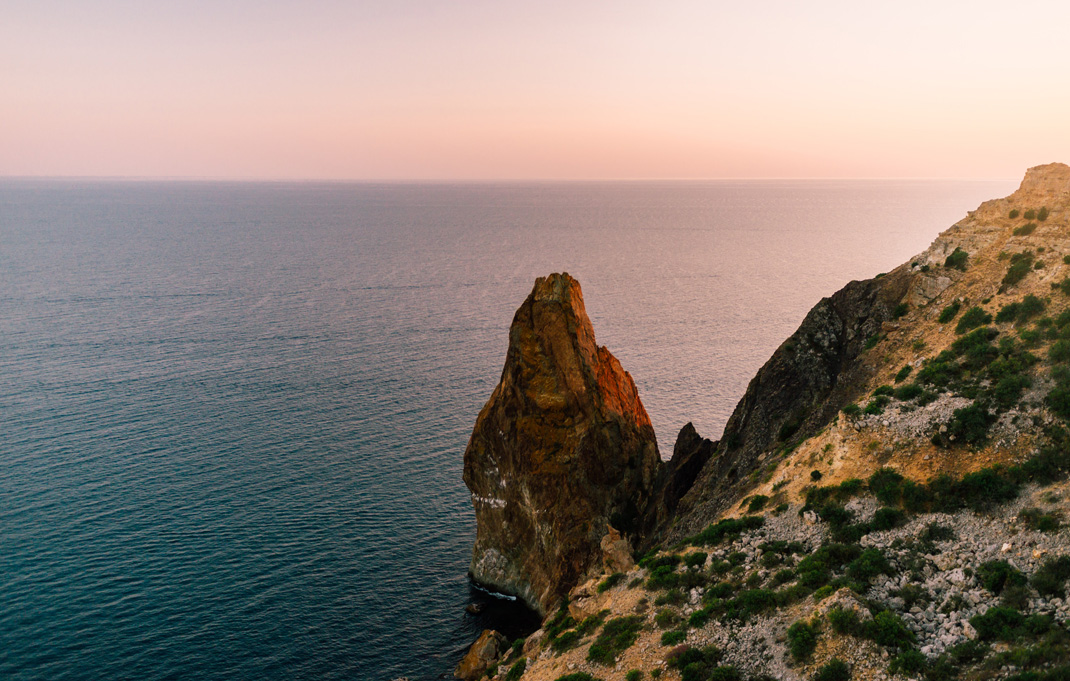 Туры в крым из краснодара. Мыс Фиолент маки. Крим. Ялта.