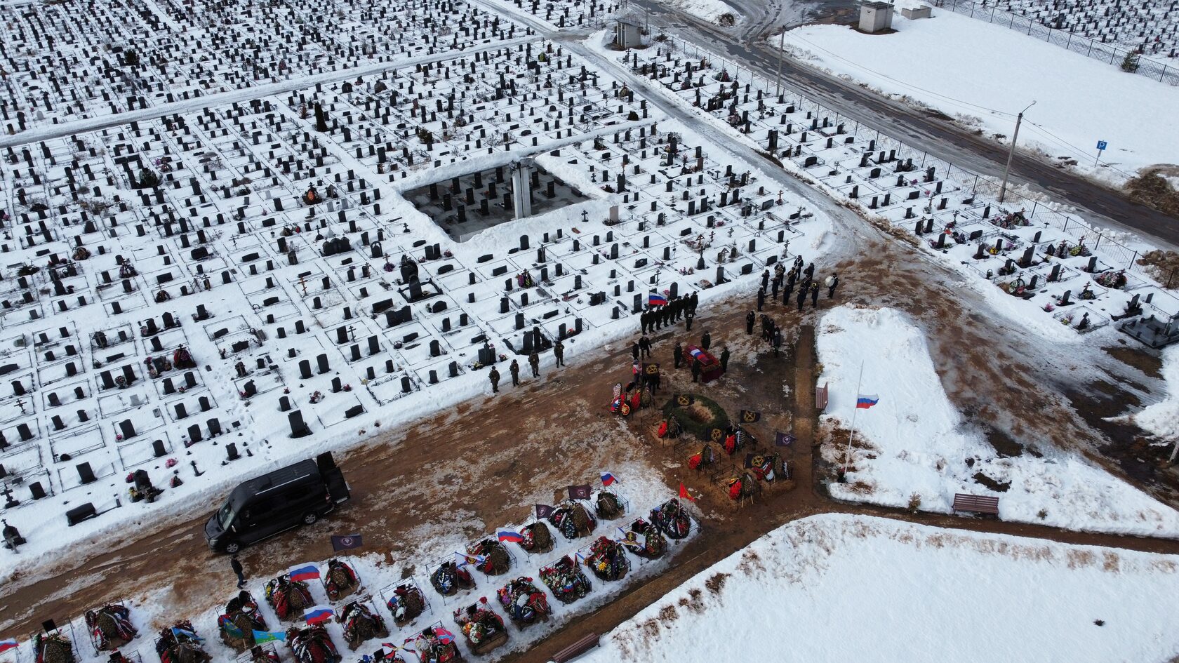 В твери похоронили. Могилы погибших на Украине. Похороны погибших на Украине. Где похоронен.