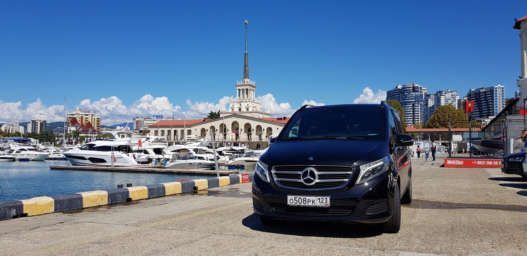 Аренда минивэн Viano посуточно по часам с водителем в Сочи